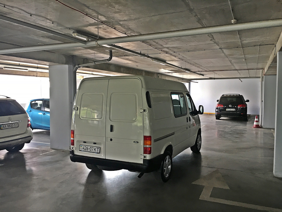 Фотопост. День народження Ford Transit 5