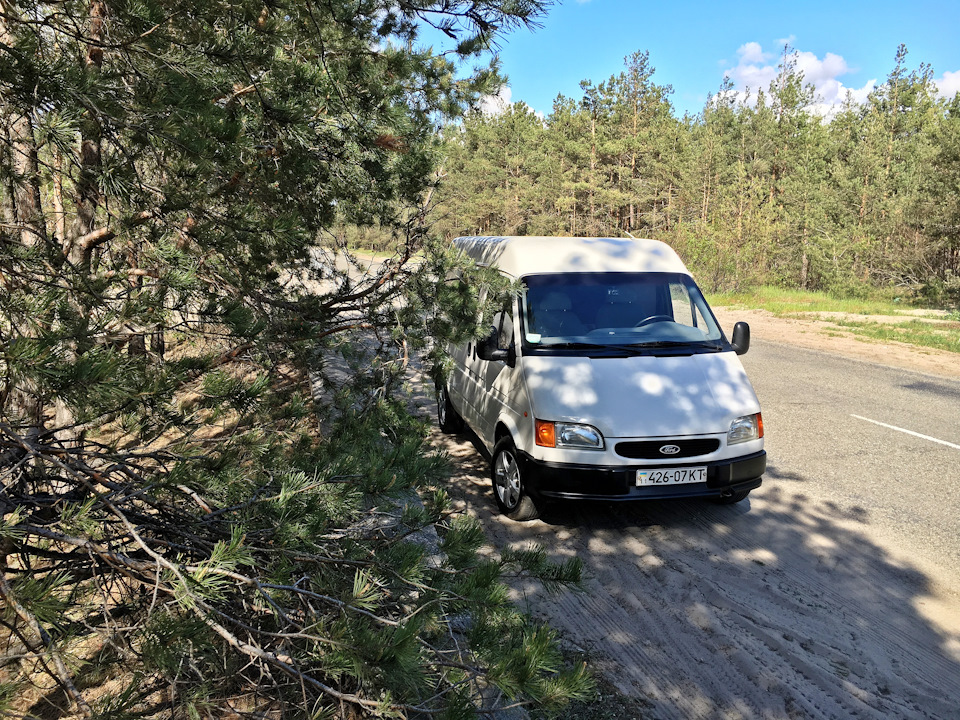 Свіжі фото Ford Transit 3