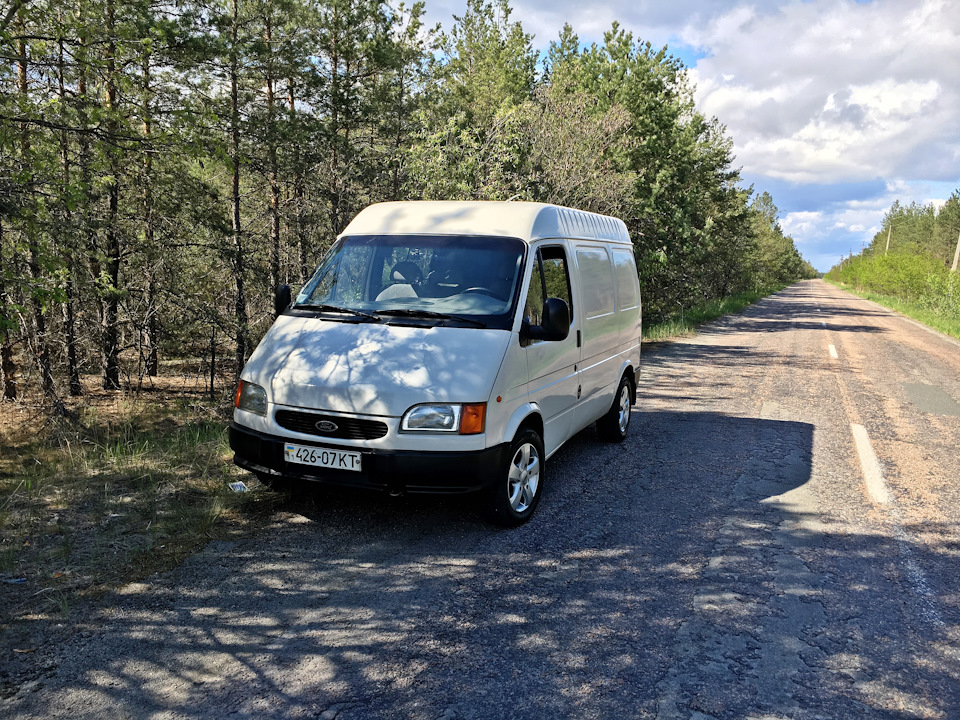 Свіжі фото Ford Transit 2