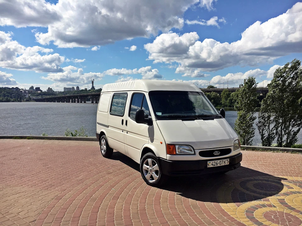 Зустріч Ford Transit та Opel Omega