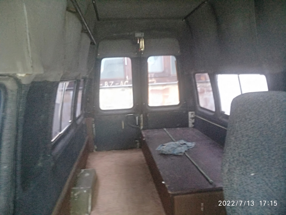 Ящик у салоні, що з ним робити 1