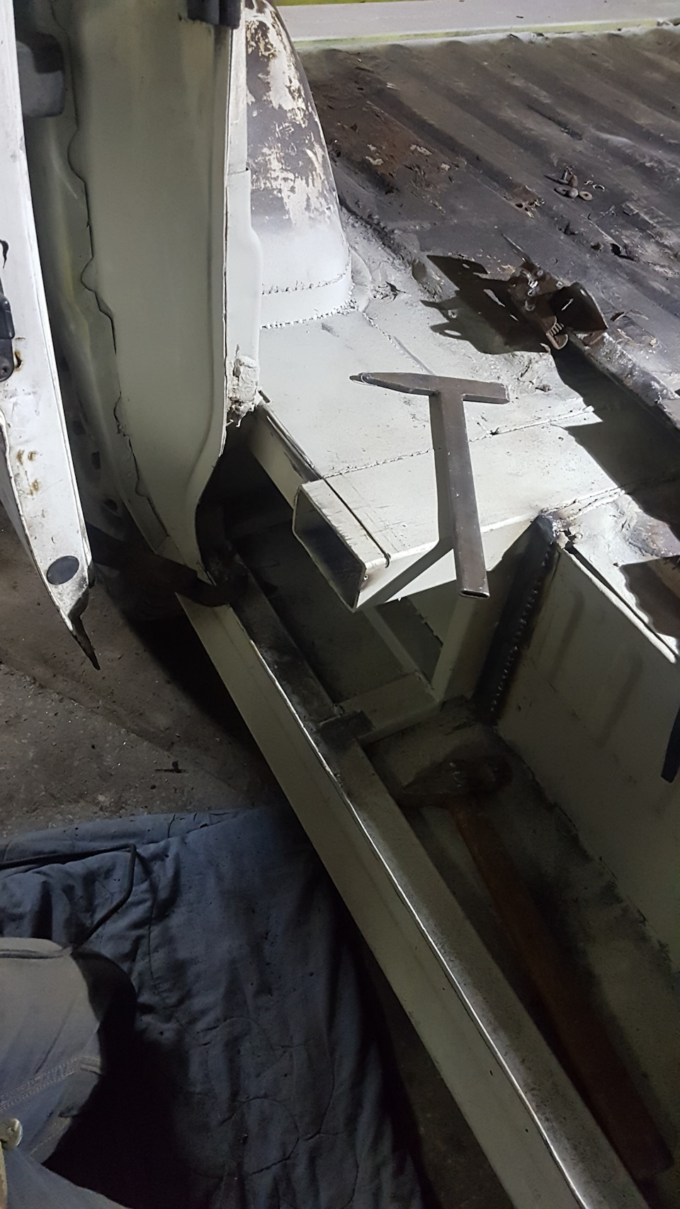 19 день або 19 вечір. Танці з бубном навколо порога та зсувних дверей, і це не кінець 3