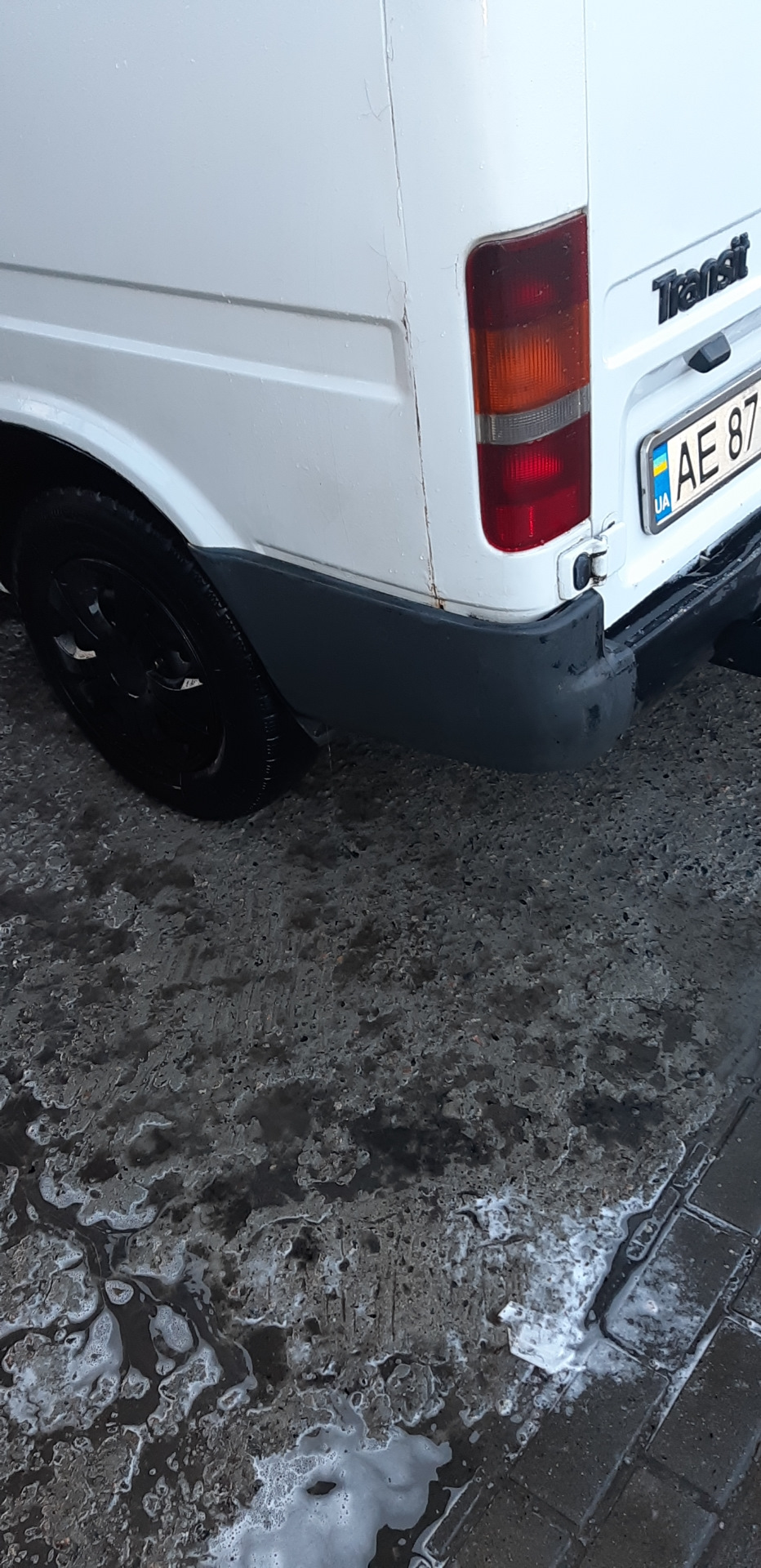 Задній бампер 1