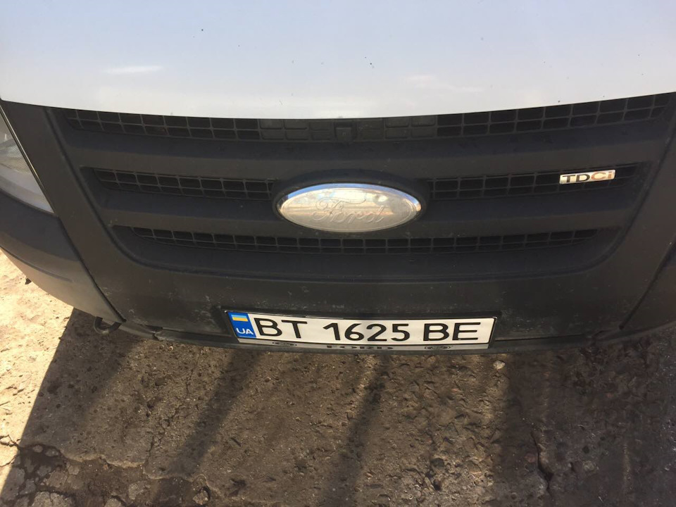 заміна логотипу Ford 3