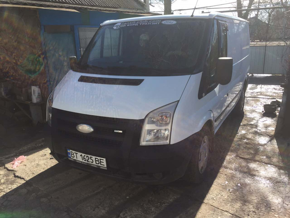заміна логотипу Ford 2