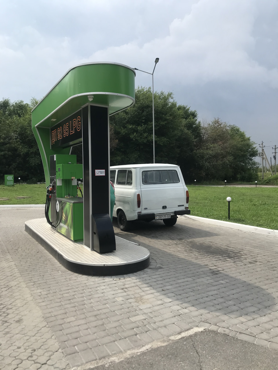 Розсікаємо по вечірньому Дніпру на Дніпрі 🤭 3