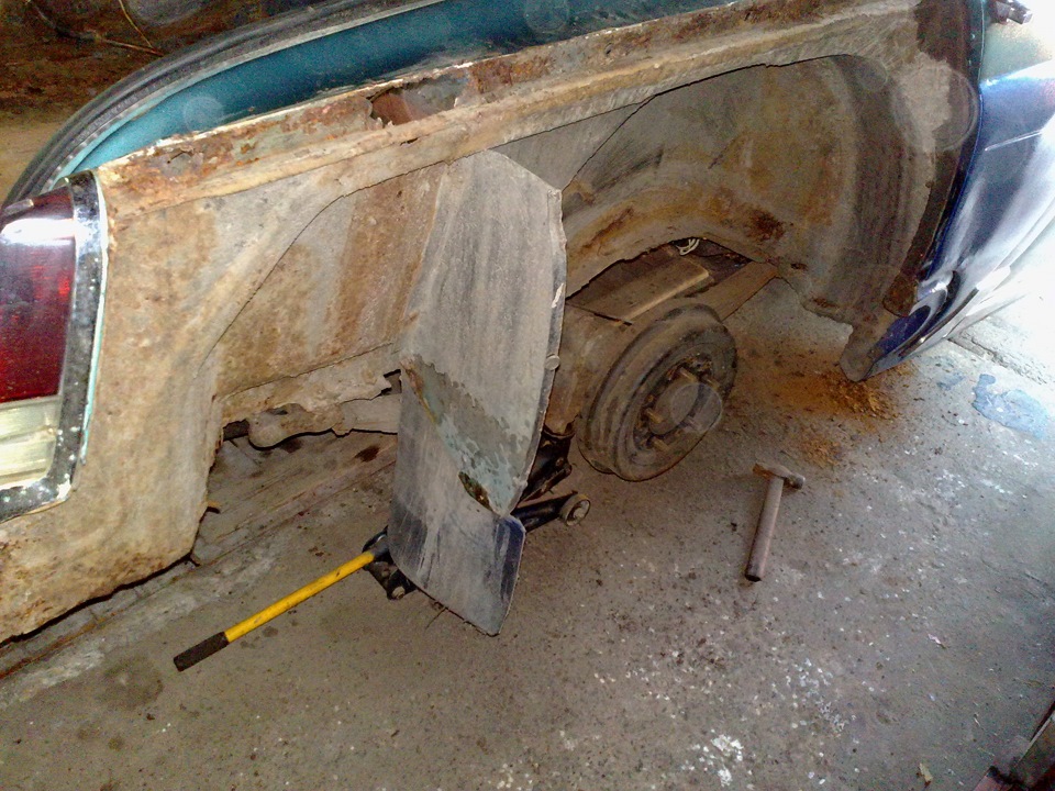 Переварювання задньої частини авто 3