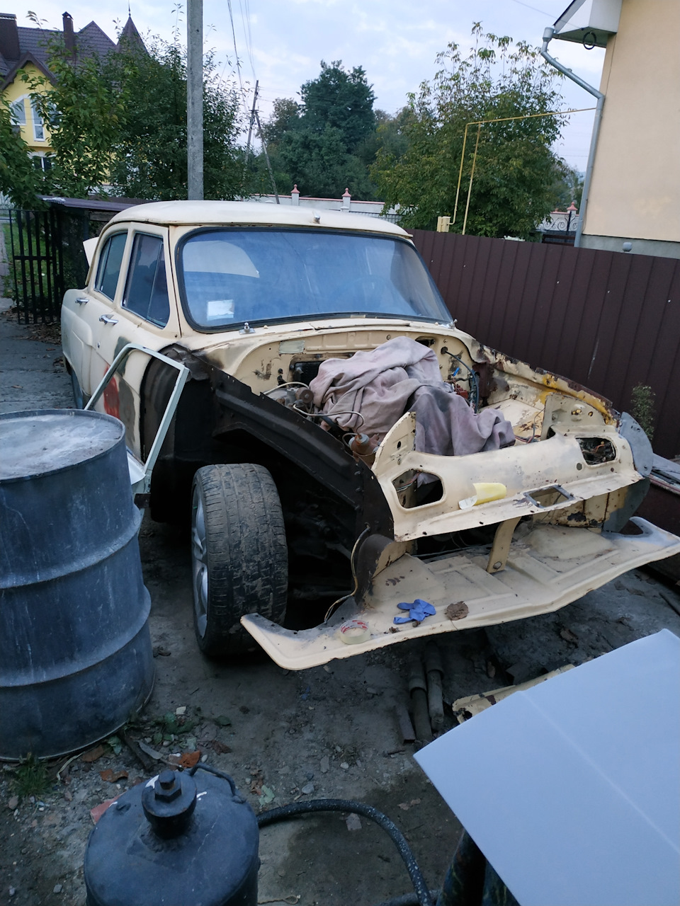 Підкапотка вже майже готова 2