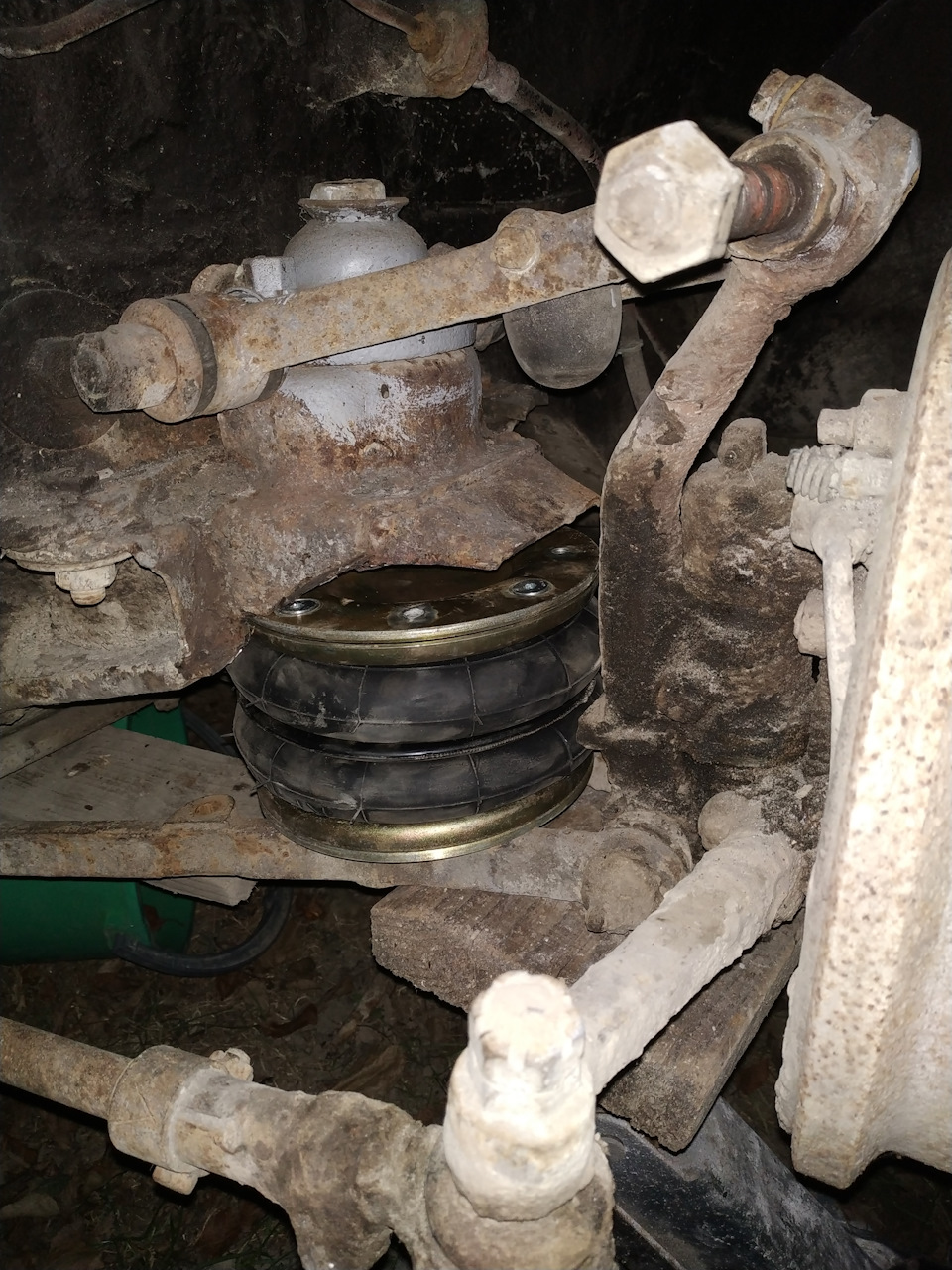 Прикладка пневмоподушки в газ 21 3