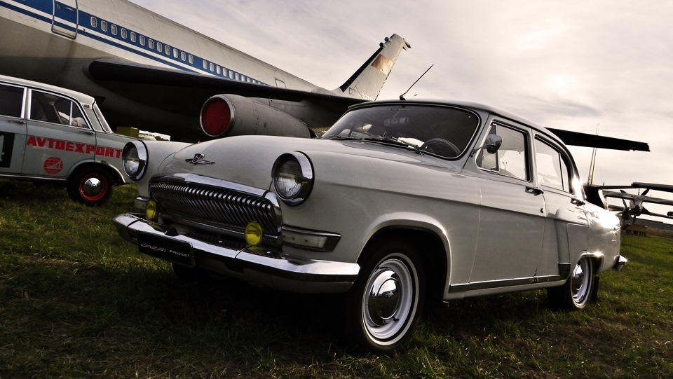 АнонсOld Car Land (2015) 3
