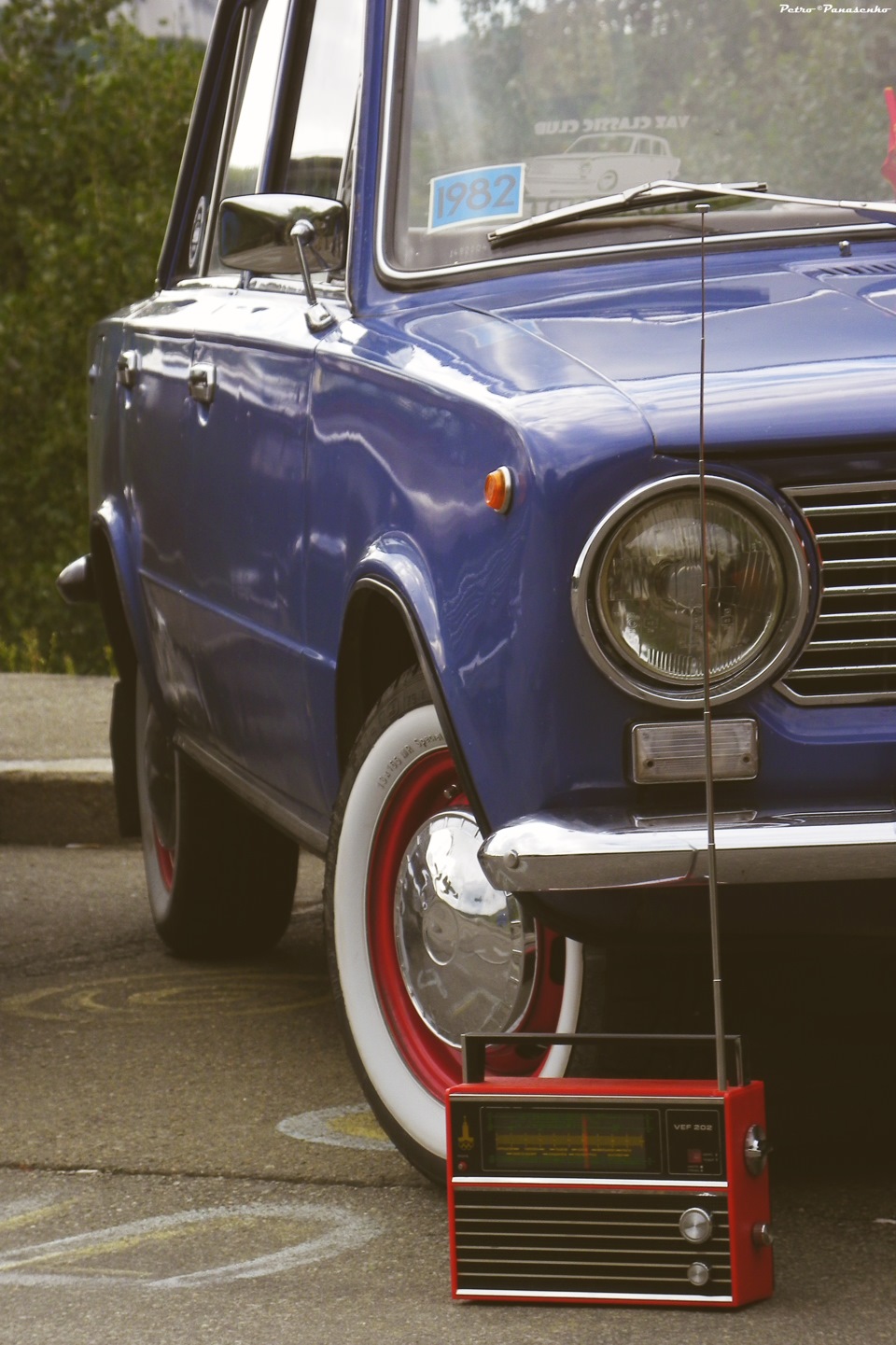 RETRO CARS & RETRO SCOOTERS 3