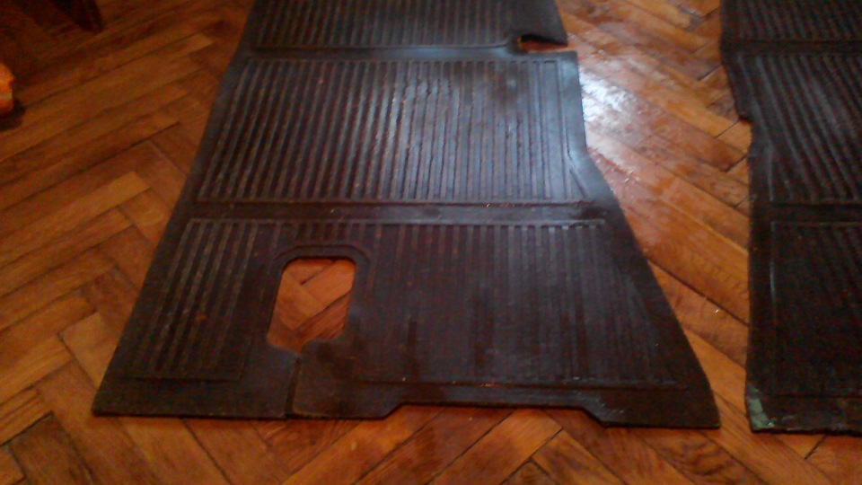 Килимки в салон 2