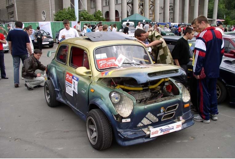 Листі старі сторінки. Тюнінг шоу 2004. Частина 1. 3