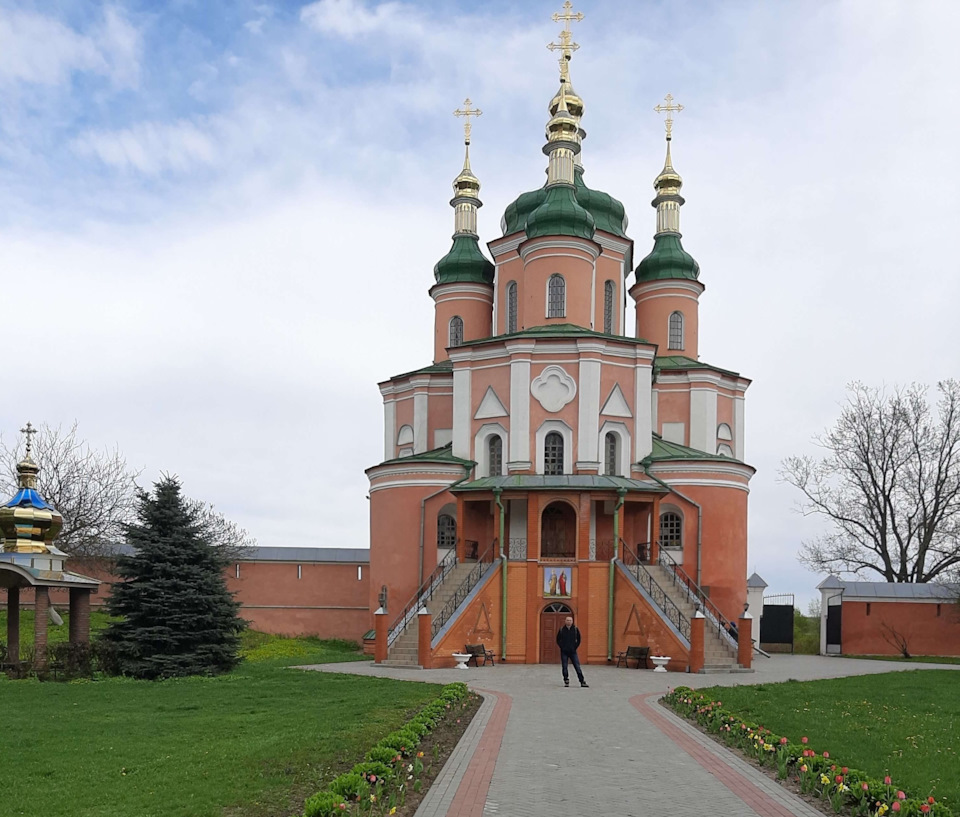4. Подорож на Газ 21 Волжана Густинський монастир, Музей архітектури та побуту під Києвом 4