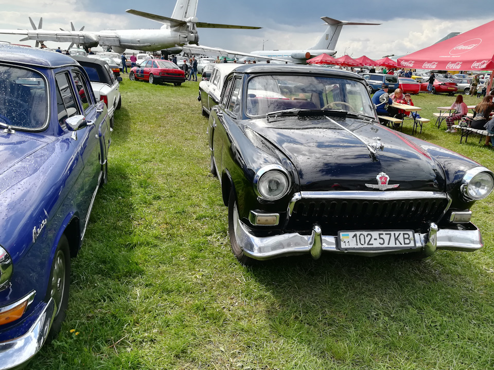 Виставка олдтаймерів Old car land Київ 2019 3