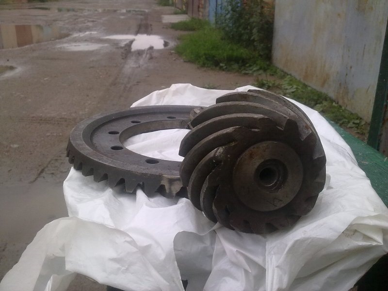 Є на продаж головні пари на ГАЗ 13/23 3