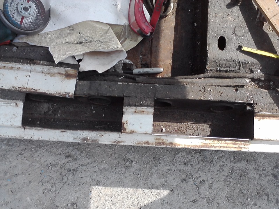 Підганяємо центральні стійки 1