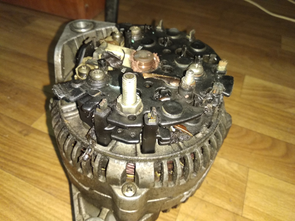Гена 0120465008 BOSCH 120А від А6 2,8 5