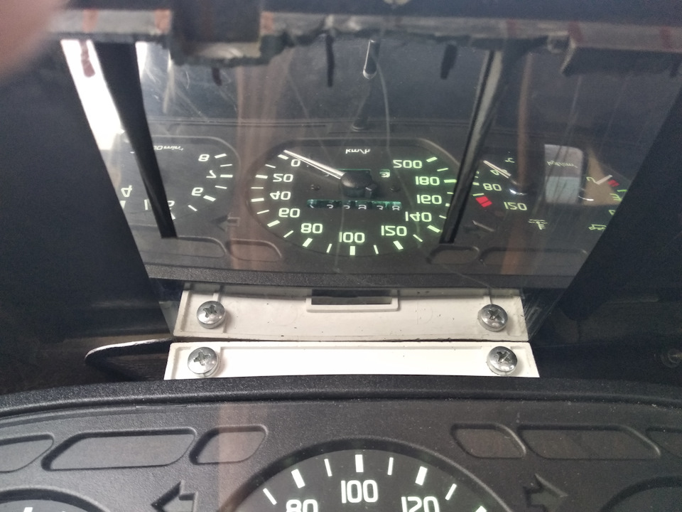 Комбінація приладів 3110 до 2410 2