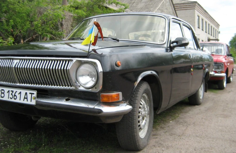 1. День Перемоги або Відкриття клубу …)