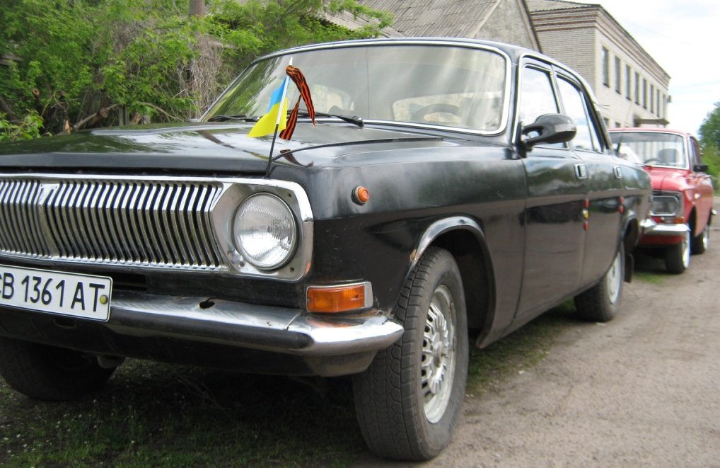 1. День Перемоги або Відкриття клубу …) 1