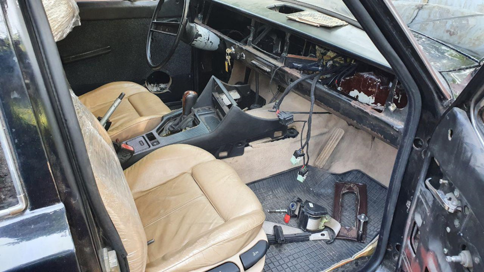 19 Салон BMW e39 4