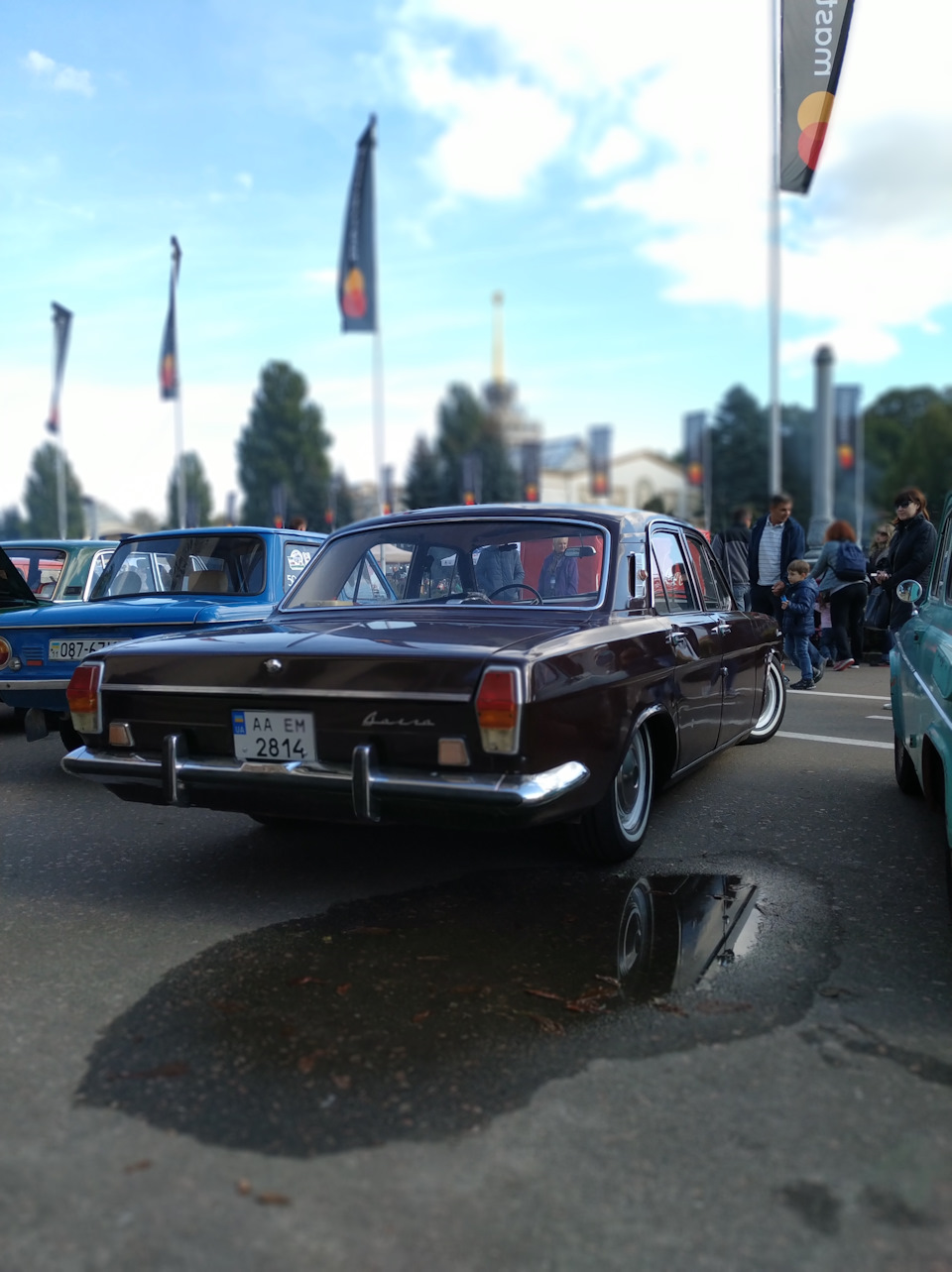 12 OldCarLand 2018 5