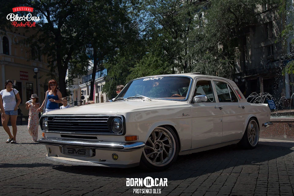 Пластиковий капот Fiberglass
