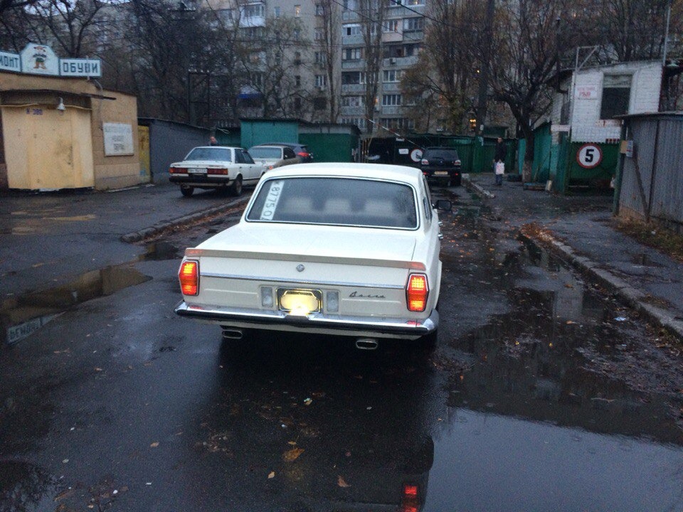 Продовжуємо збирати салон 2