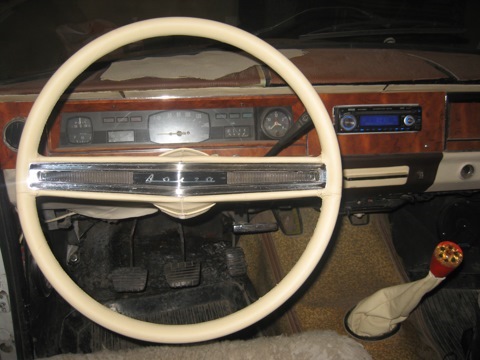 кермо від 1961 Buick Skylark Convertible. 1