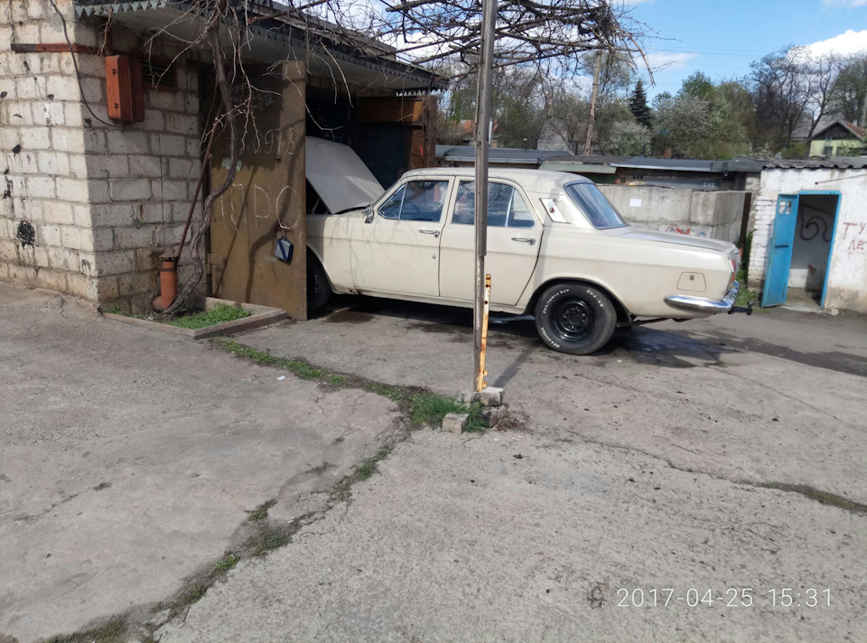 Білі написи на шинах чим краще? 4