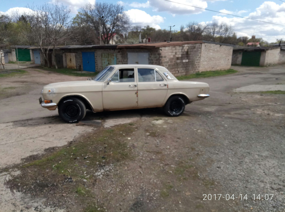 Білі написи на шинах чим краще? 1