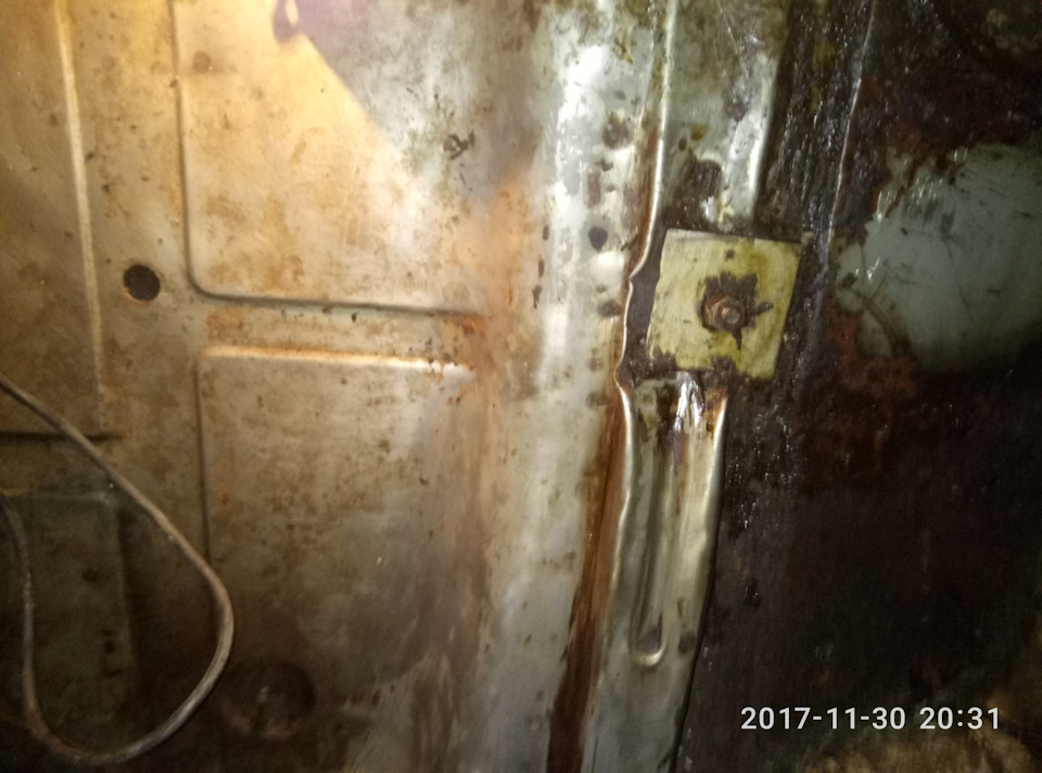 Зайнявся багажником газ 24 5