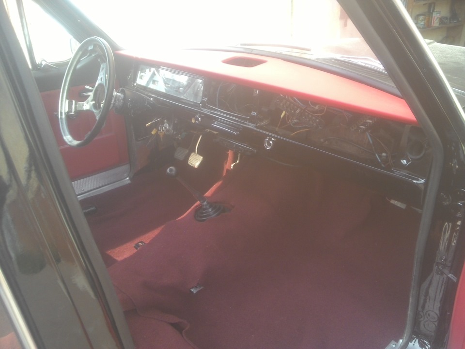 Салон майже зібраний 2