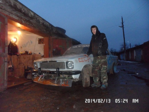 фото з гаражі монстрів) 1