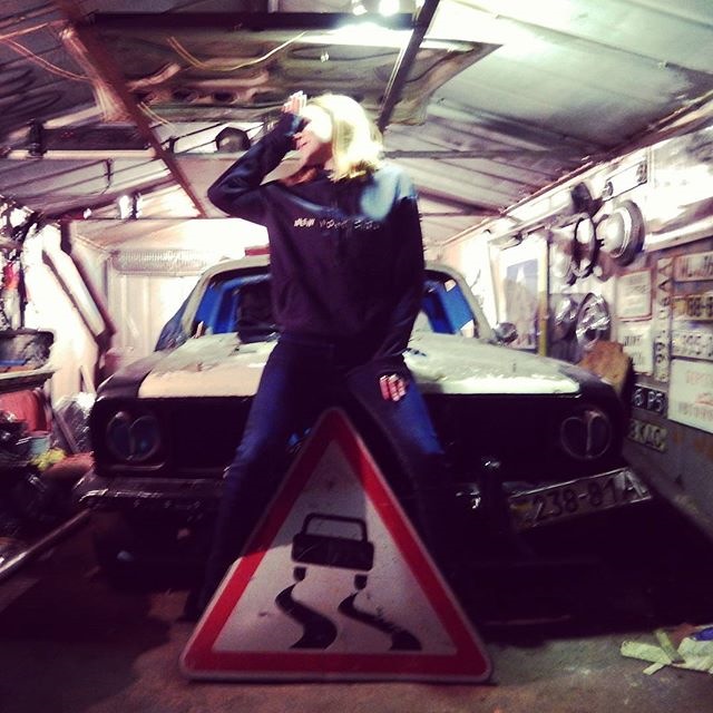 «Життя повільно кипить у Maniac Garage…» 5