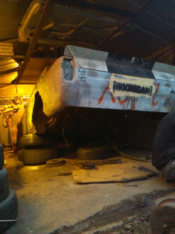 «Життя повільно кипить у Maniac Garage…» 2