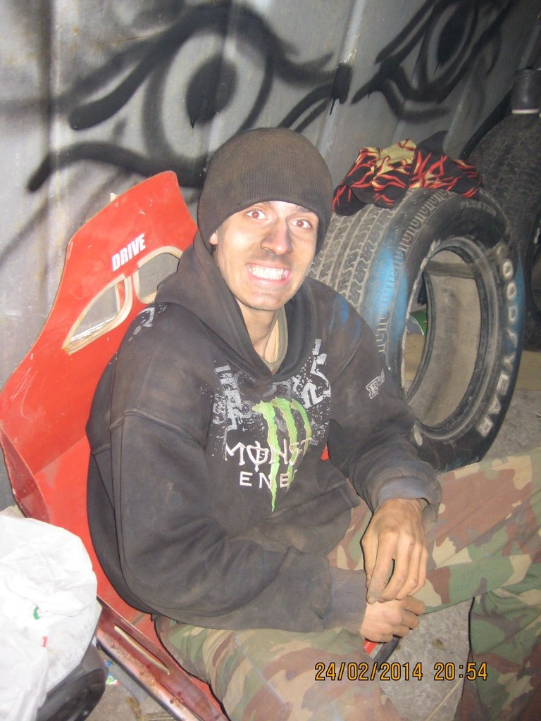В Корче) 1