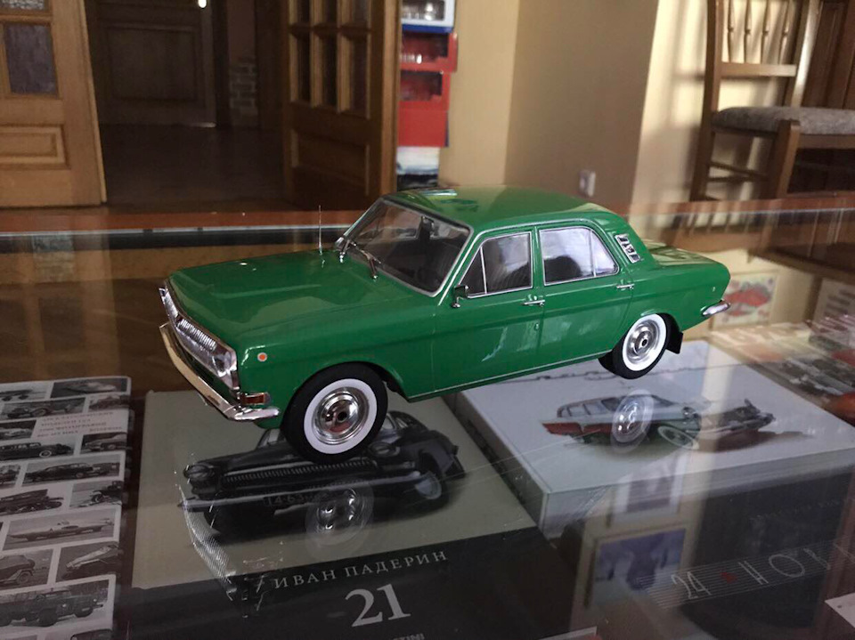 ГАЗ-24, Волга , 1:18, частина 2 4