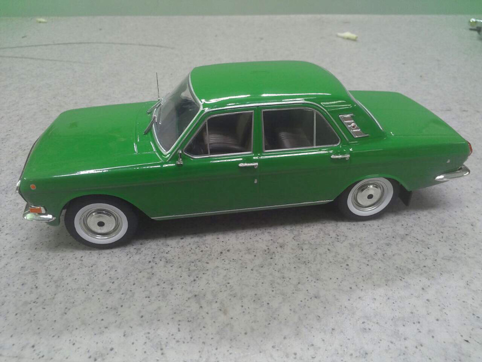 ГАЗ-24 Волга , 1:18 1
