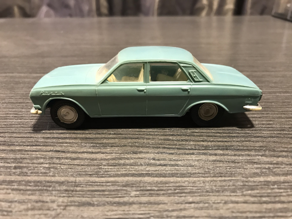 ГАЗ-24 Волга , 1:43, частина шоста 1