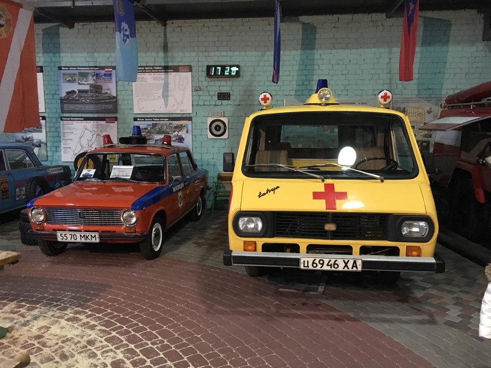 Іграшка в музеї 3