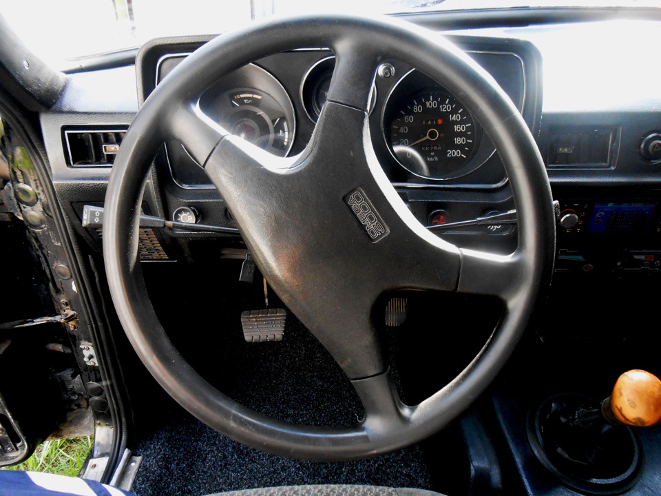 Новий кермо (opel omega3.0), а також фото салончика) 4