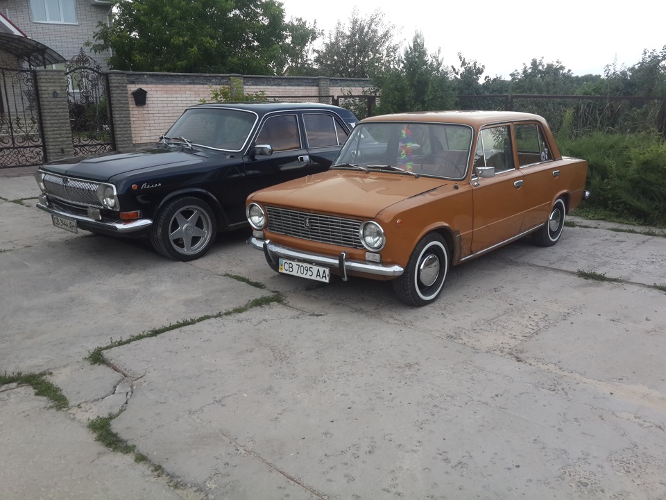 Фото з товаришем 1