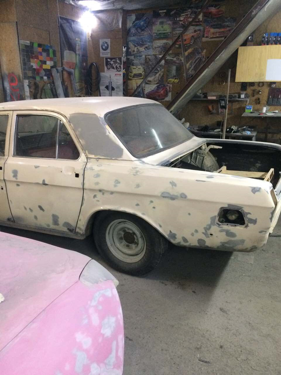 Волга знаходиться у малярів 3