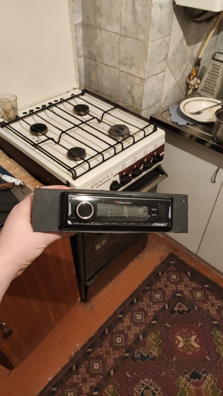 Музика в Газ 2410 або прощай касета. 4