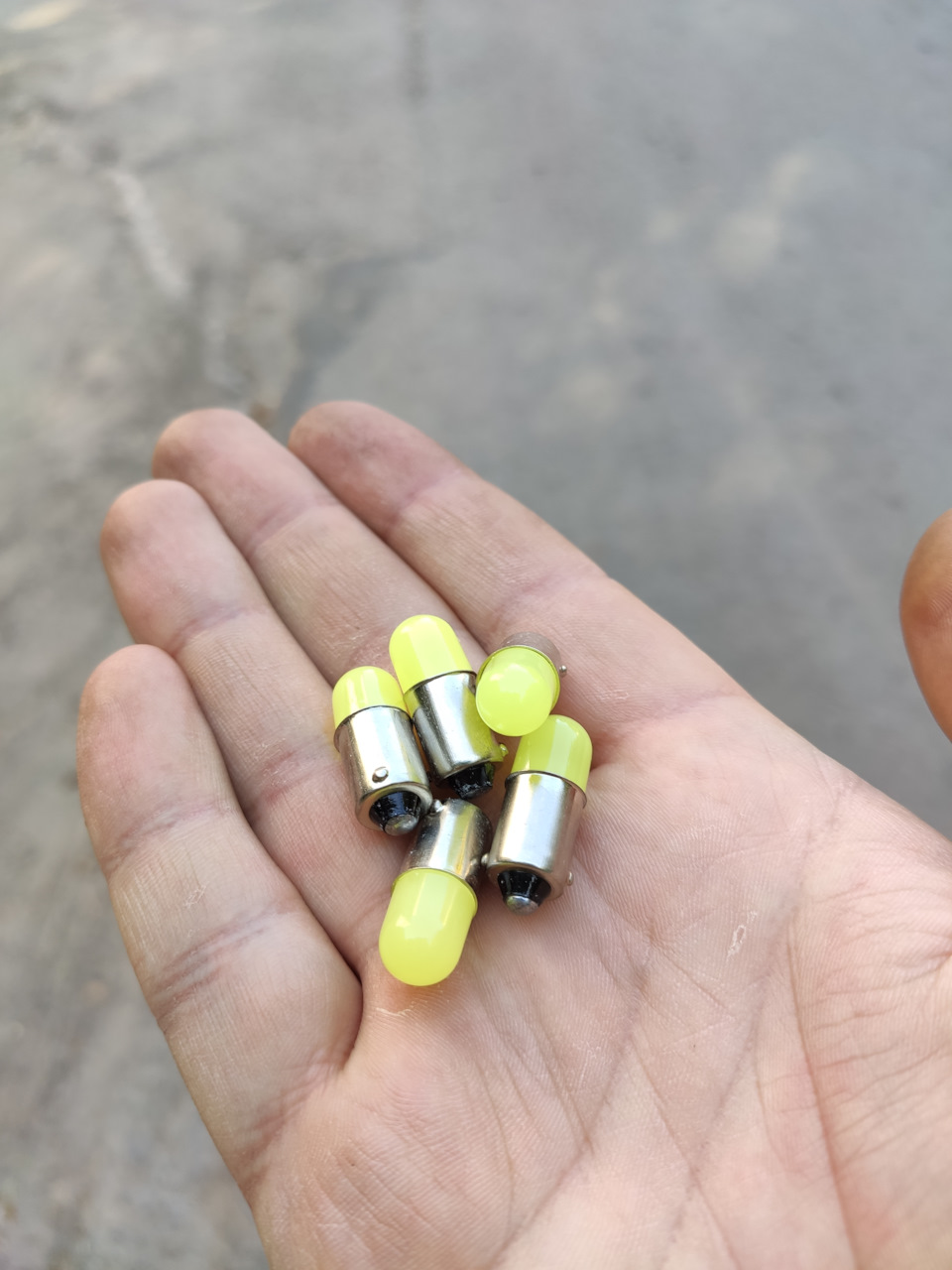 Заміна ВУТ та світлодіоди в приладку. Світлофор? 3