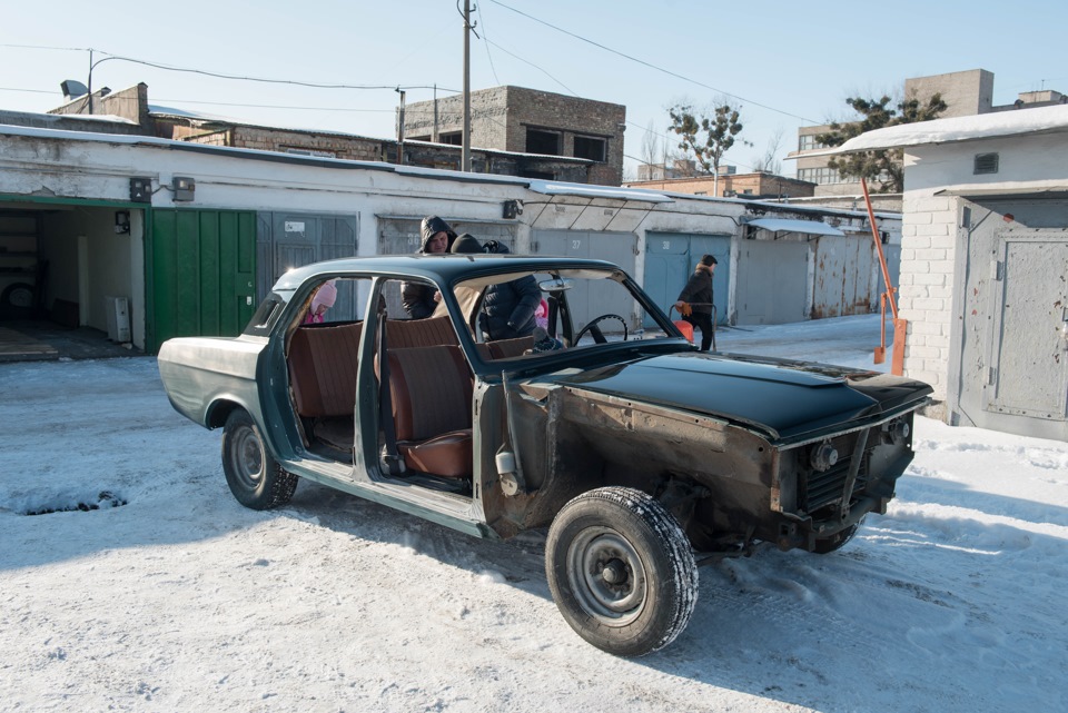 Подполковник ☭ доповідь 10 (Пофарбували капот і дах) 3