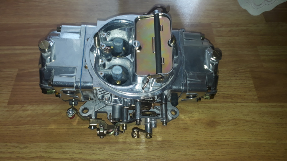 Holley 4150 650 CFM. Довгоочікувана посилка. 4