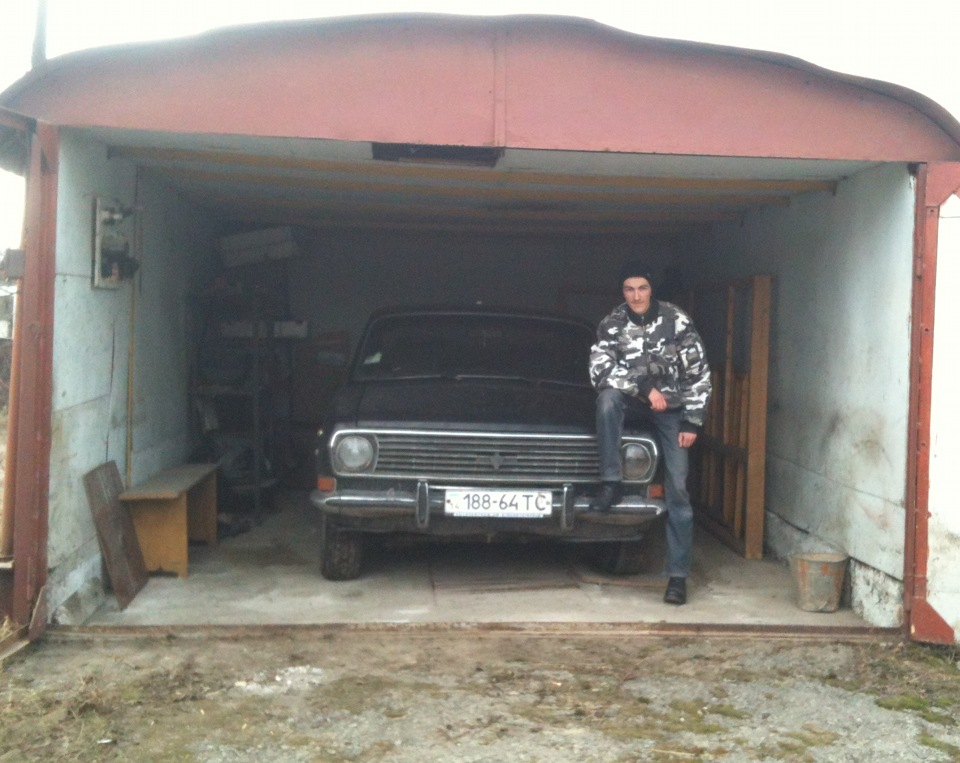 перетягнули машину в гараж 3